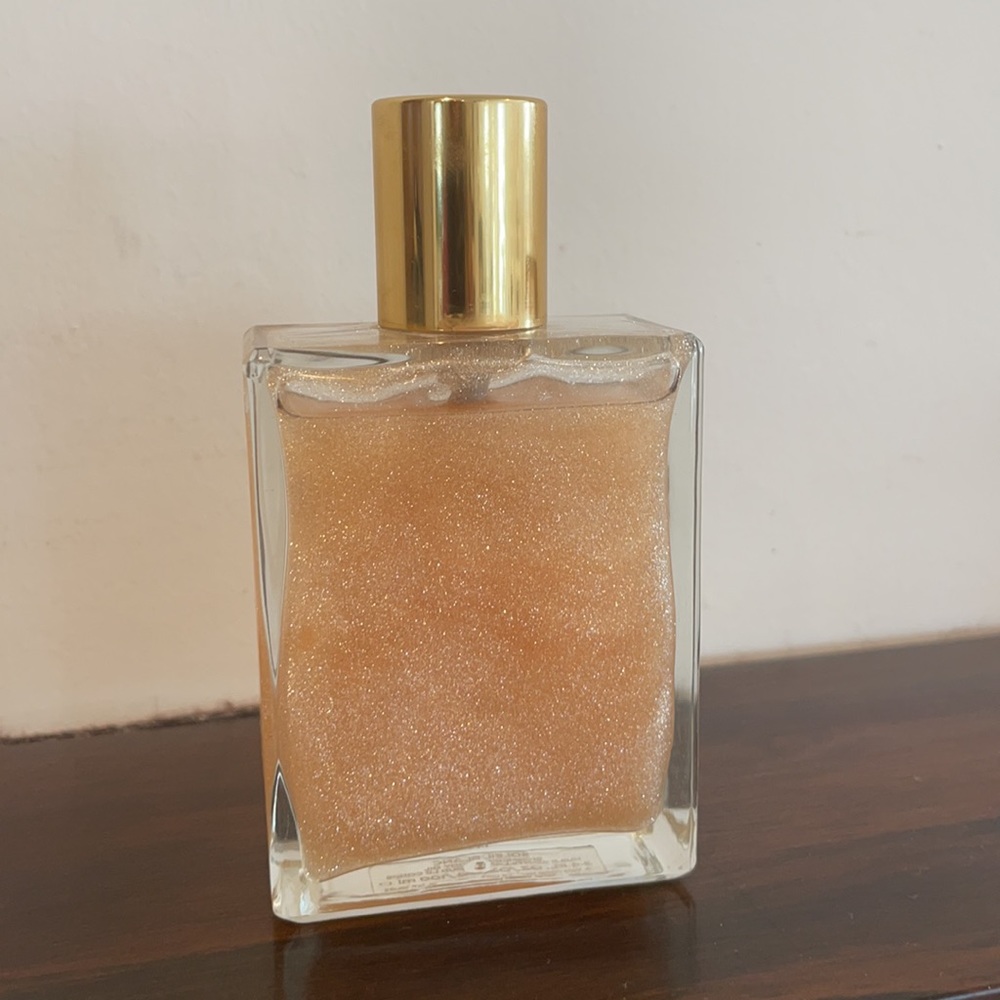 Tom Ford Soleil Blanc shimmering body oil - Picture 3 of 4